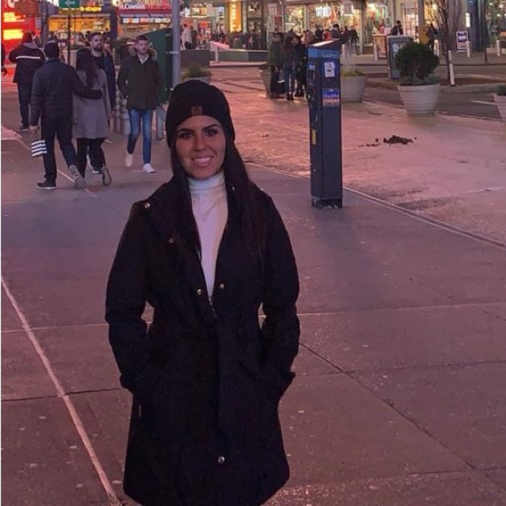 Meet your Posher, Rebeca
